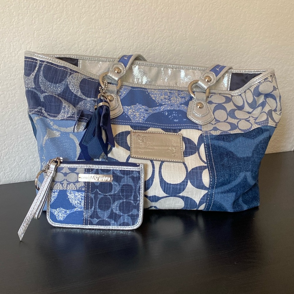 Coach Medium Size Purse